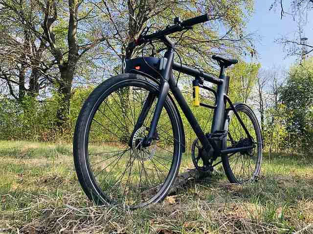 bicicletta con pedalata assistita